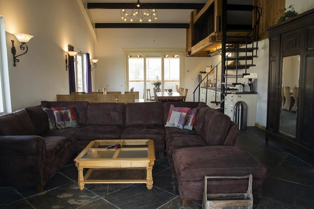 Herkenhoek 5 Bedroom Apartment Heeswijk-Dinther Bagian luar foto